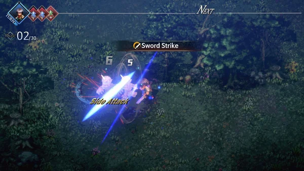 Capture d'écran de gameplay d'Astonishia Story montrant un personnage exécutant une attaque 'Coup d'épée' sur un ennemi dans un environnement forestier, avec des éléments d'interface comme l'ordre de tour et les chiffres de dégâts.