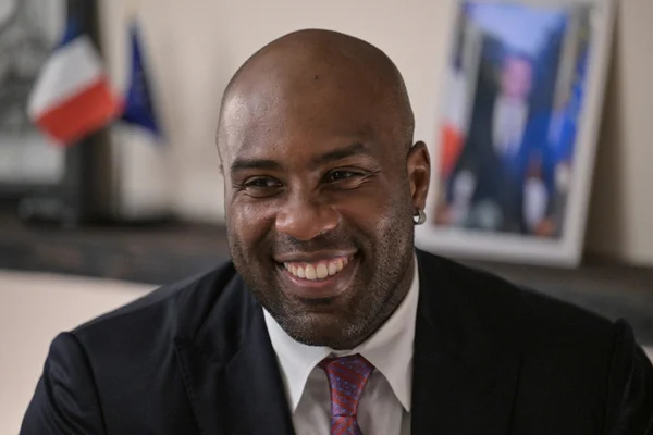 Teddy Riner, champion de judo, sur le point de devenir candidat à l'Élysée.