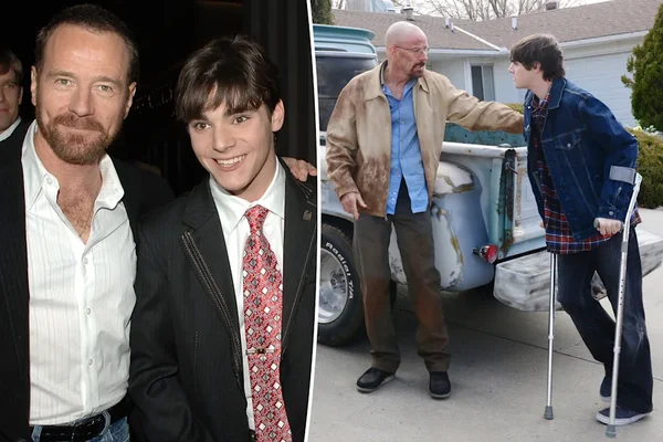Image en split-screen : Bryan Cranston en tenue formelle à gauche, et une scène de Breaking Bad à droite où il parle à RJ Mitte, sur béquilles, près d'un pickup