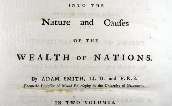 Page de titre d'une édition ancienne de « An Inquiry into the Nature and Causes of the Wealth of Nations » d'Adam Smith, imprimée en deux volumes