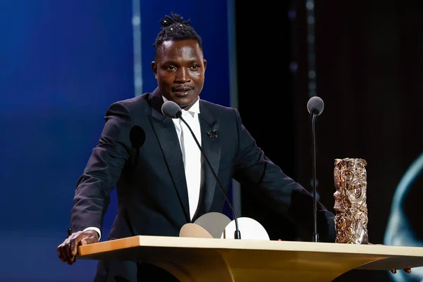 Abou Sangaré, sacré meilleure révélation masculine aux César 2025 pour L'Histoire de Souleymane.