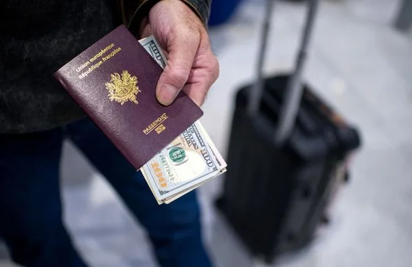 Visuel d'illustration de l'article du magazine Elle consacré aux « passport bros » et au tourisme sexuel : contenu visuel non disponible pour description détaillée.