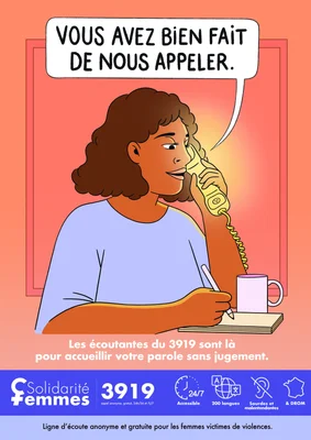 Affiche de Solidarité Femmes montrant une femme aux cheveux bruns bouclés assise à un bureau, un combiné jaune à l'oreille, prenant des notes sur un carnet, avec des bulles de dialogue et le numéro d'écoute anonyme 3919 pour les femmes victimes de violences