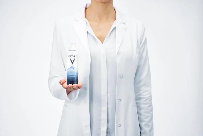 Vichy, Mineral Thermal Water Mist, Rich in 15 Minerals, Reduces Sensations of Discomfort and Calms Irritation, Face and Body, Sensitive Skin, Spray Size, 150 ml (Pack of 2)